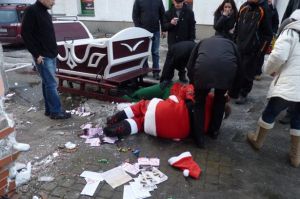 Drunken Santa and Helper injured in sleigh crash